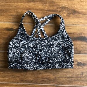 Lululemon energy bra SIZE: 6